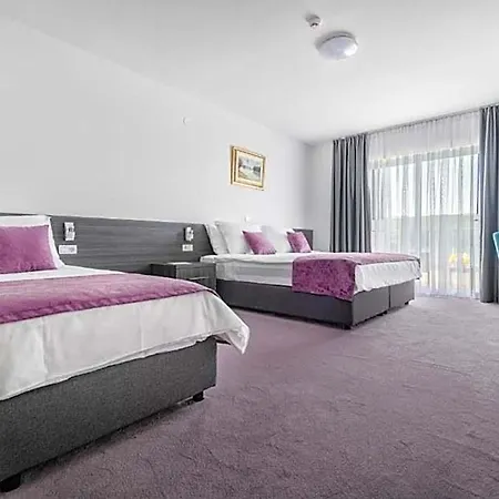 Novum 4*